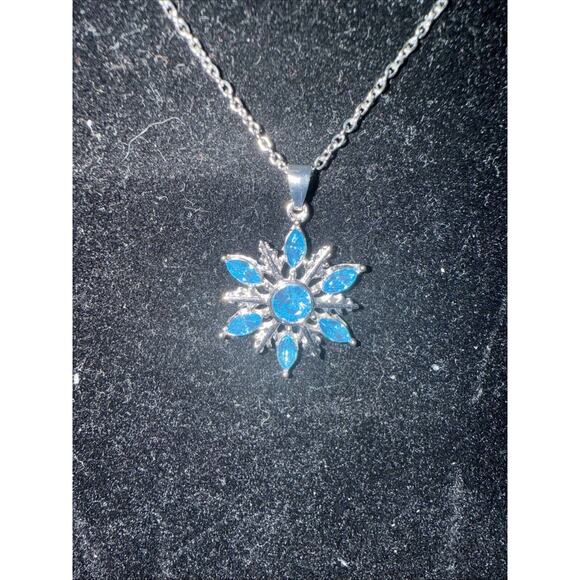SnowFlake Necklace Pendant W Austrian Crystals Ice Blue - Picture 3 of 6
